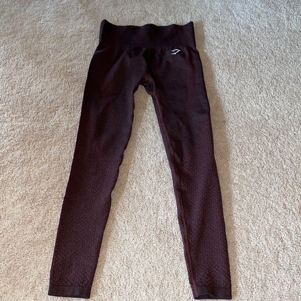 Gym shark leggings